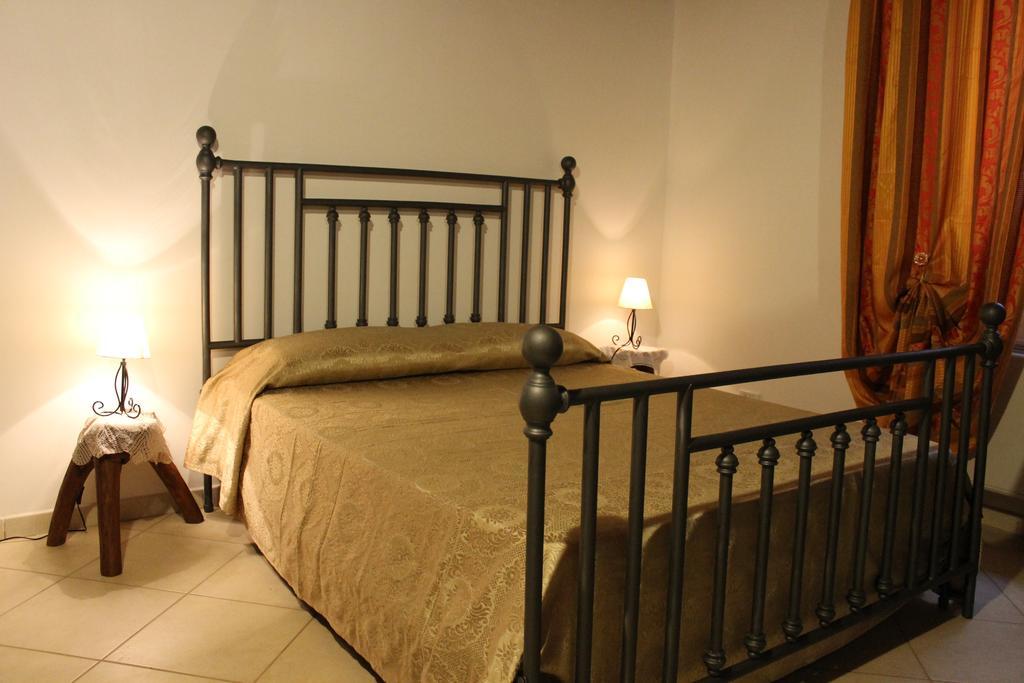 La Casa Del Nonno Bed and Breakfast Alberobello Kamer foto